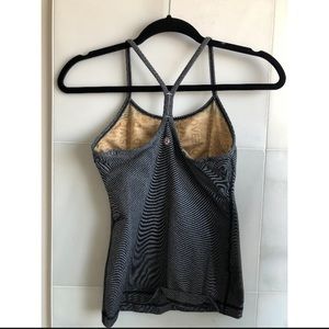 Lululemon top